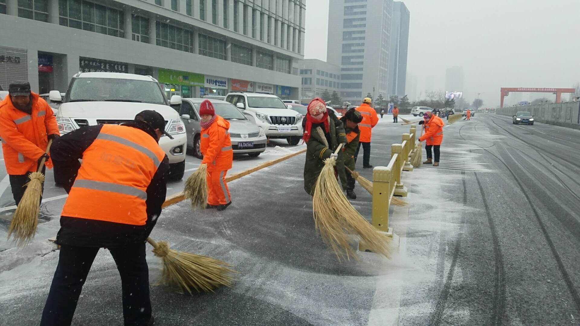洛隆县环卫工保洁